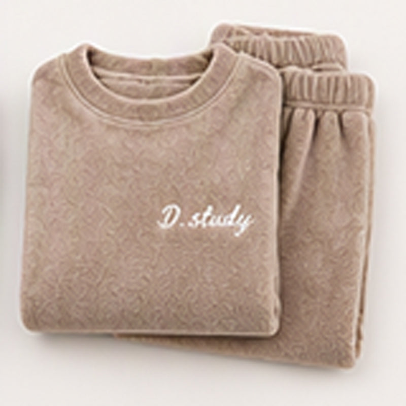 ❄️ Women's Ultra-Soft Coral Velvet Thermal Pyjama Set – Plush & Cosy 🧸