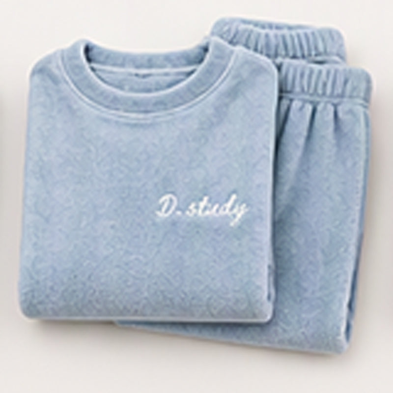 ❄️ Women's Ultra-Soft Coral Velvet Thermal Pyjama Set – Plush & Cosy 🧸