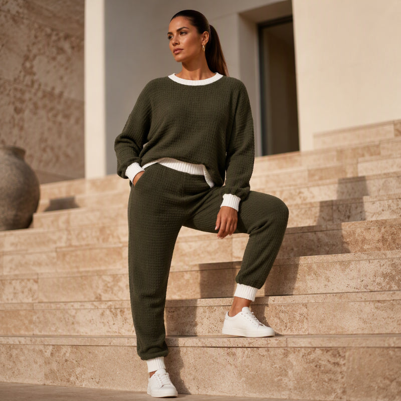 🧶 Women's Textured Waffle Knit 2-Piece Set with Contrast Trim ✨